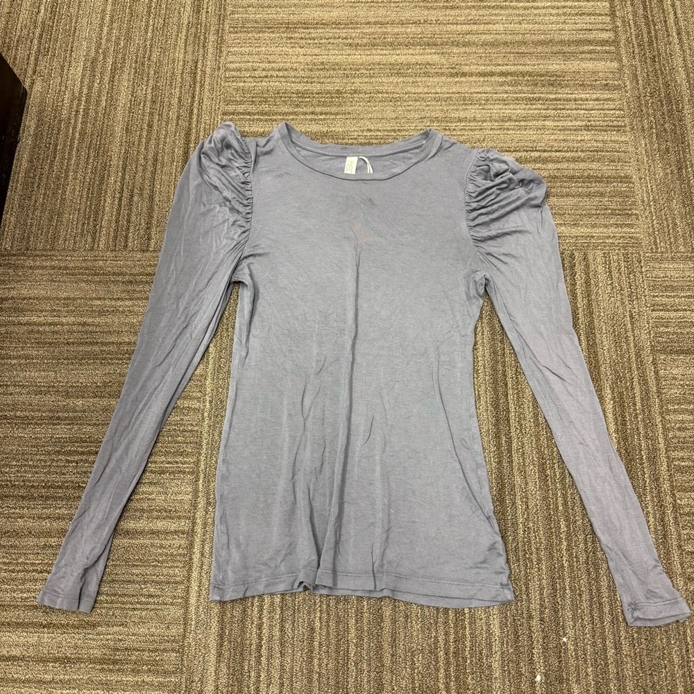 Kische Dark Gray Long Sleeve Ruched Shoulder Puff Sleeve Detail